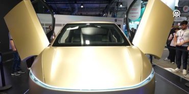teslanin-soforsuz-cybercab-araci-gorucuye-cikti-iDCPxPKR.jpg