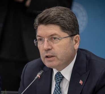 adalet-bakani-yilmaz-tuncun-kadinin-guclenmesi-uzerine-aciklamalari-ve-yurutulen-calismalar-9pt8mayH.jpg