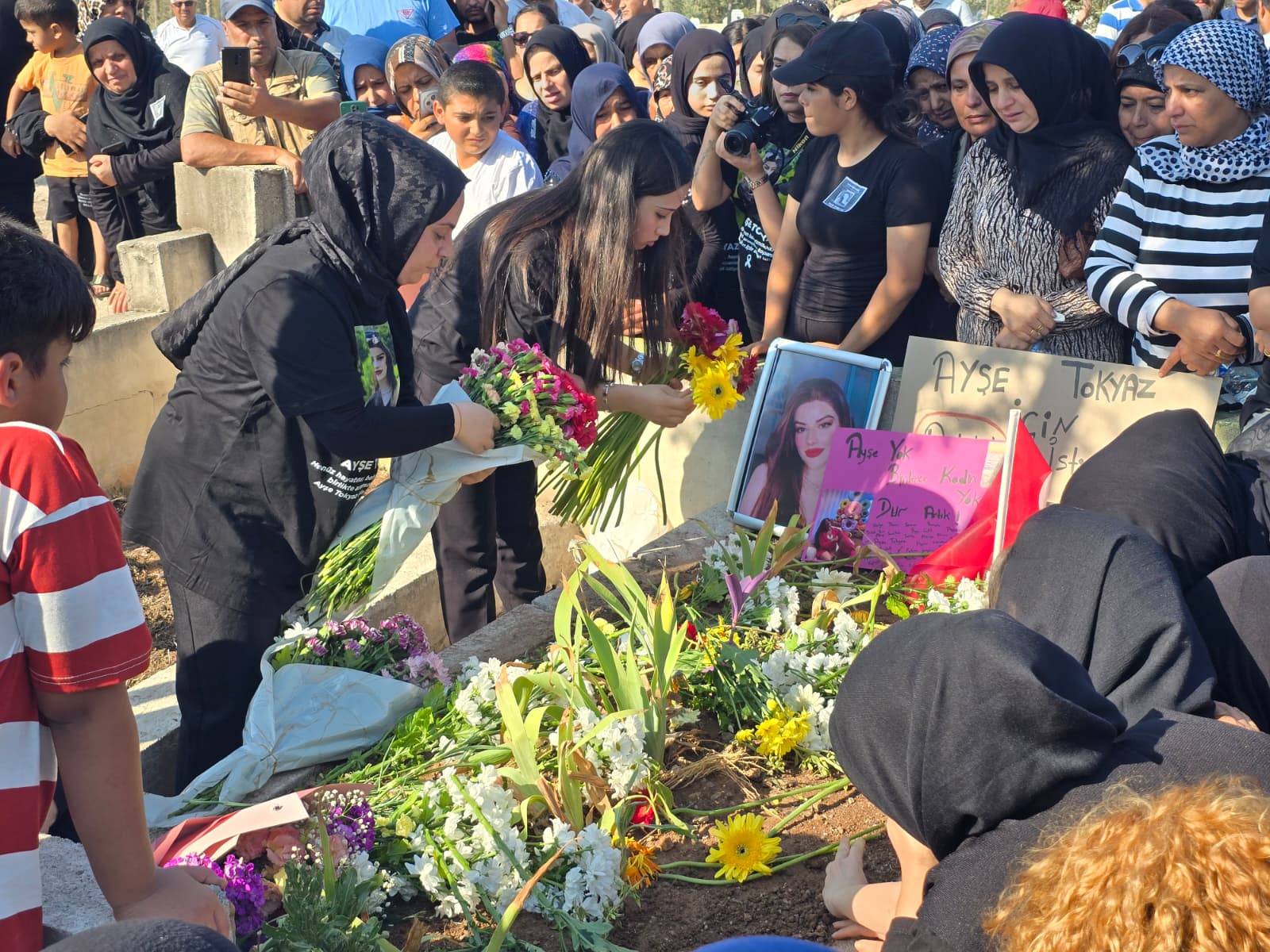 İstanbul'da Katledilen Ayşe Tokyaz, Memleketinde Unutulmadı
