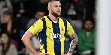 fenerbahce-yeni-transferini-duyurdu-kapa-bildirilen-imzalar-5zsCqGee.jpg