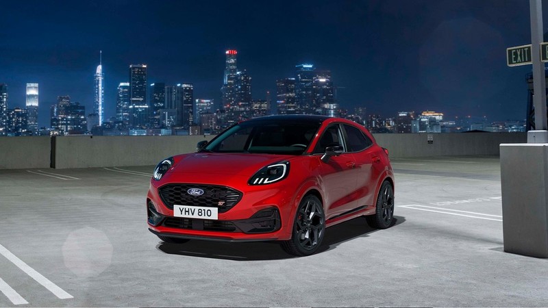 Ford Puma: Türkiye Pazarında Uygun Fiyatlı ve Donanımlı Hibrit SUV