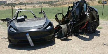 malatyada-feci-tesla-model-y-kazasi-arac-ortadan-ikiye-bolundu-iki-hemsire-hayatini-kaybetti-LHwafDS2.jpg