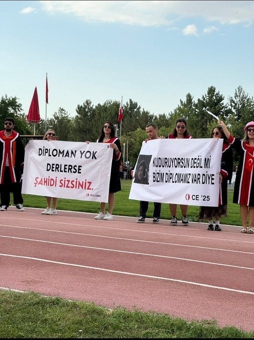 ODTÜ 2024-2025 Mezuniyet Töreni Renkli ve Duygusal Anlara Sahne Oldu