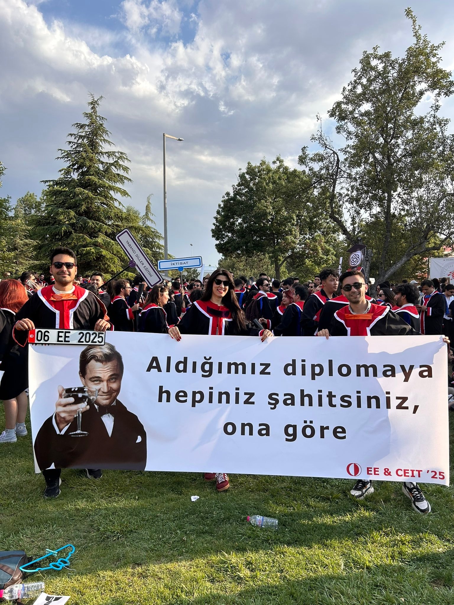 ODTÜ 2024-2025 Mezuniyet Töreni Renkli ve Duygusal Anlara Sahne Oldu