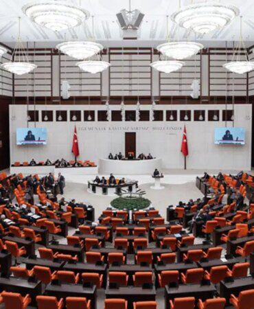turkiye-buyuk-millet-meclisinin-yeni-yasama-yili-baslangic-tarihi-ne-zaman-UvTP393u.jpg