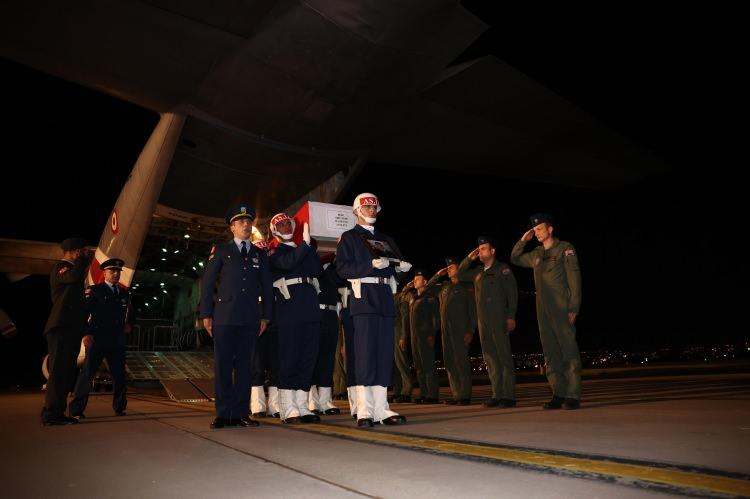 Türkiye Şehitlerini Son Yolculuğuna Uğurluyor: 11 İlde Anma ve Cenaze Törenleri