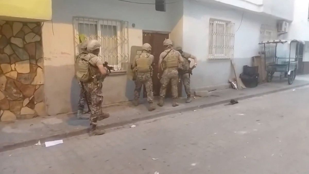 31 İlde Dev Dolandırıcılık Operasyonu: 188 Şüpheli Kıskıvrak Yakalandı