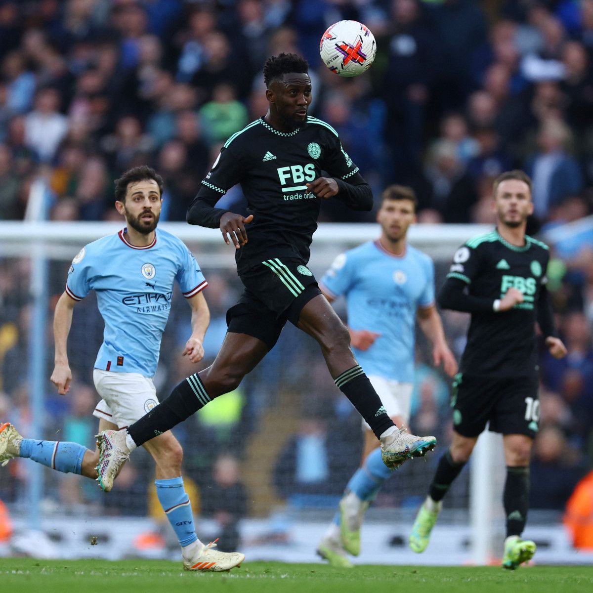 Futbolcunun Özellikleri ve Katkıları