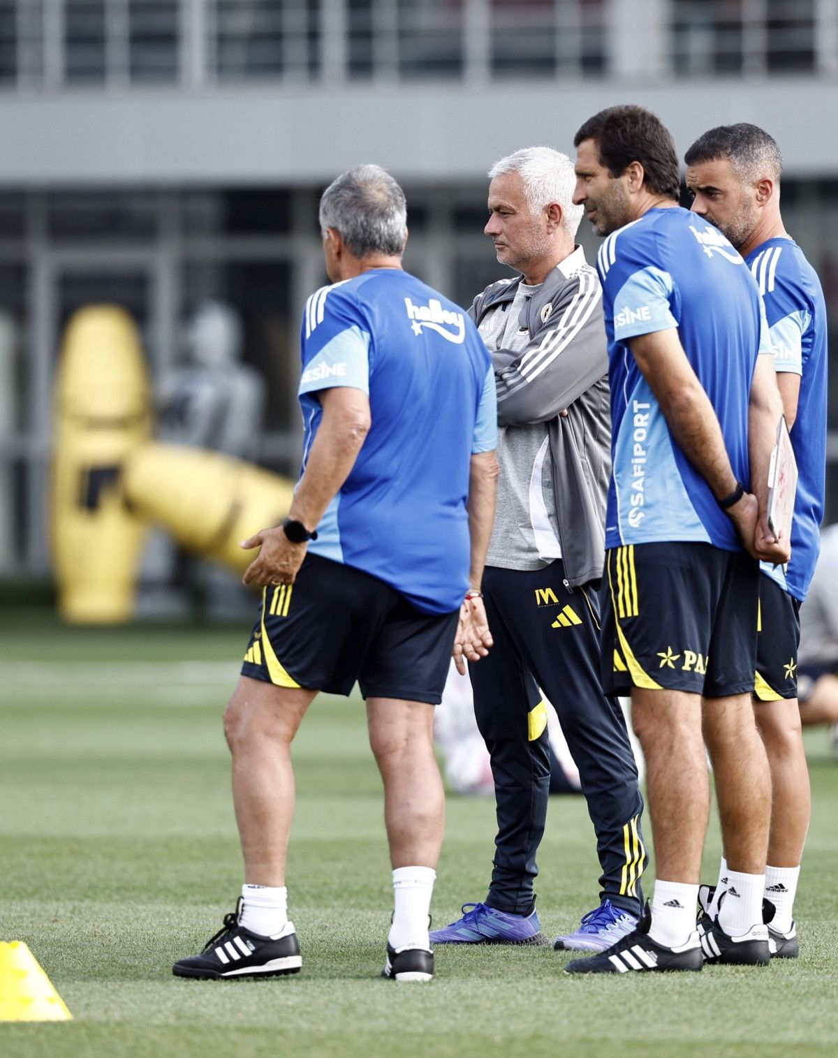 Fenerbahçe, Feyenoord Karşılaşması İçin Hazırlıklara Hız Kesmeden Devam Ediyor