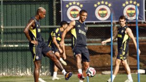 fenerbahce-feyenoord-karsilasmasi-icin-hazirliklara-hiz-kesmeden-devam-ediyor-WCOB7LvQ.jpg