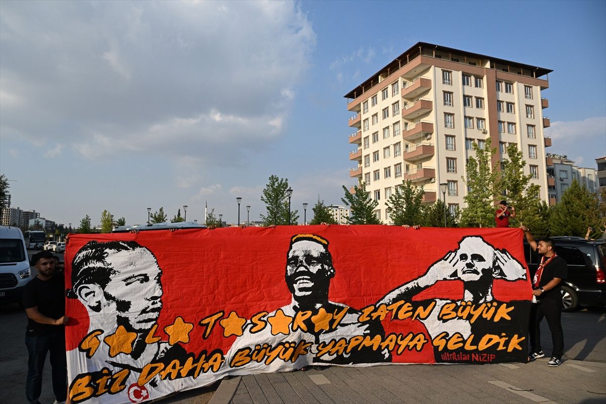 Galatasaray, Gaziantep'e Geldi: Aslanlar Sahada