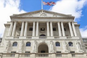 ingiltere-merkez-bankasi-faiz-oranini-yuzde-4e-indirdi-ekonomide-yeni-donem-basliyor-MLsrT8N7.jpg