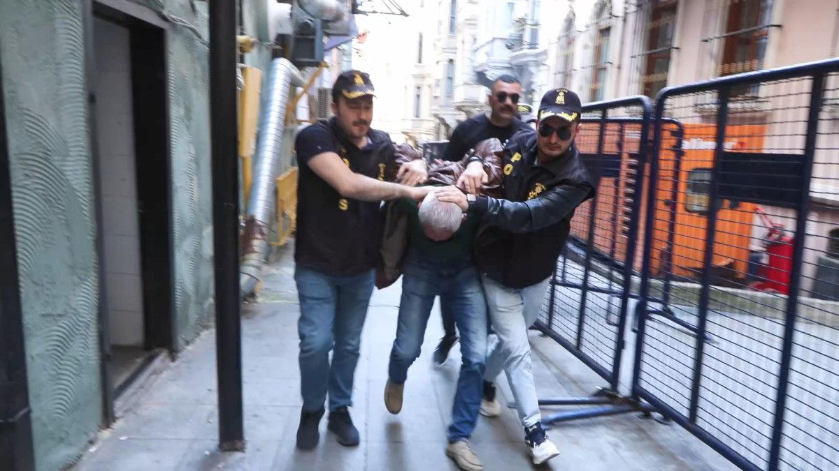 Özgür Özel'e Yönelik Yumruklu Saldırı Davasında Duruşma Erteleme Kararı